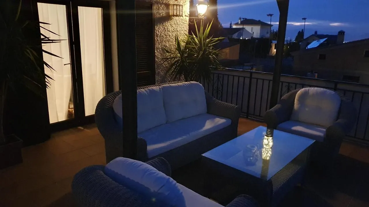 Homestay Casa Los Flamencos Monachil Spain